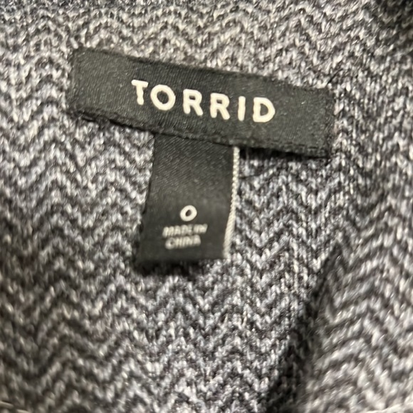 Grey winter coat. Size 0X plus size. - Picture 3 of 3